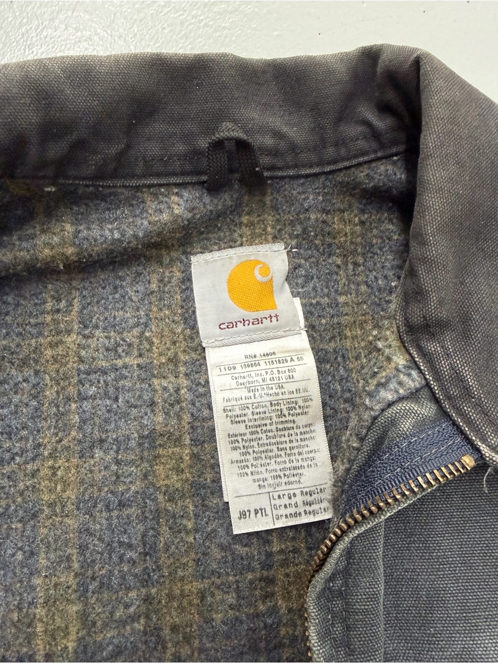 Vintage Carhartt J97 Detroit Jacket - Picture 6 of 7
